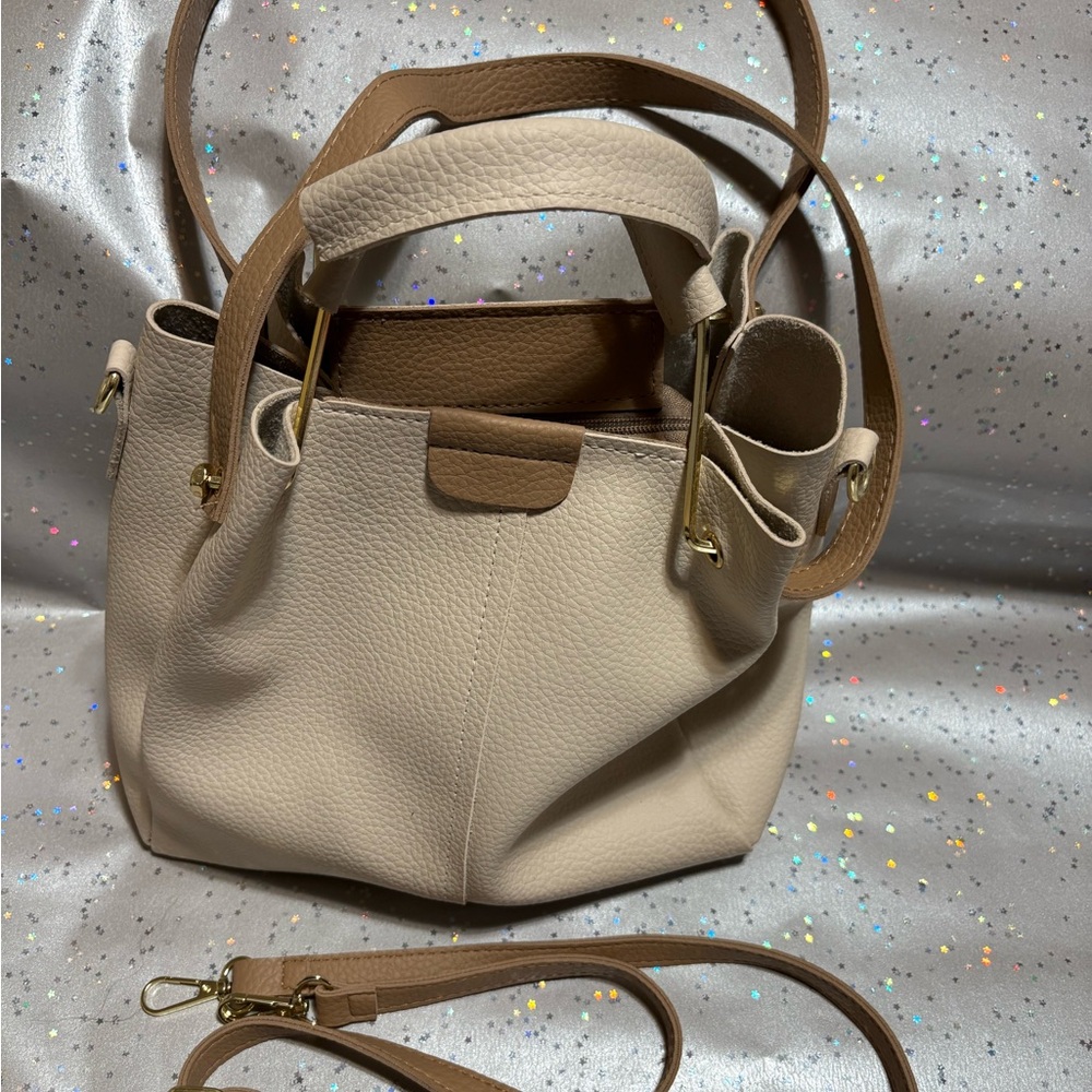Elegant bucket style Cream and Tan Women's Bag
